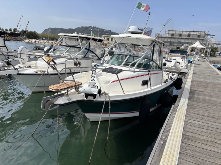 Bayliner Trophy 2302 WA Special Peche między profesjonalistami a osobami prywatnymi w Bacoli