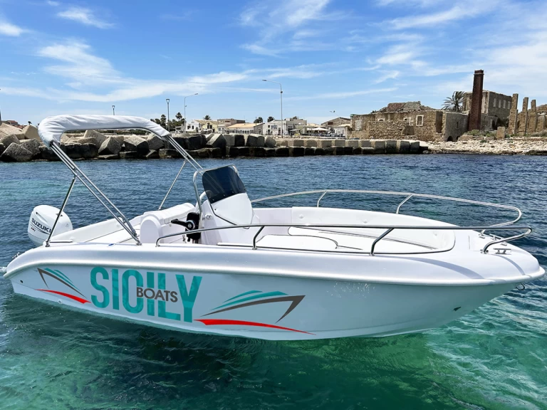 Wynajmij Red Sea Medusa 19 w Avola