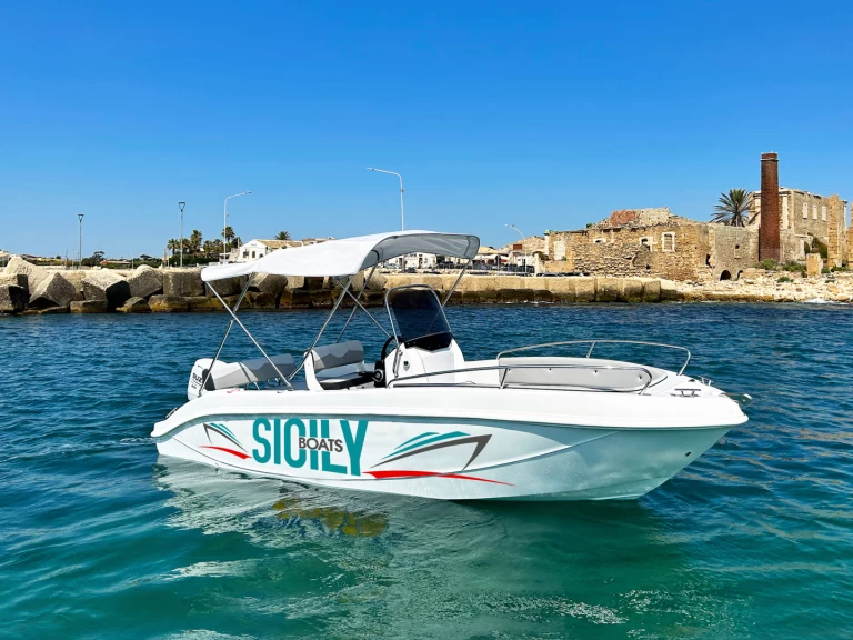 Wynajmij Trimarchi 57S w Avola