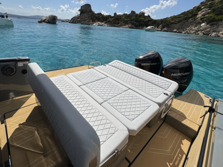 Wynajem łodzi Virtue V10Top w Cannigione na SamBoat 