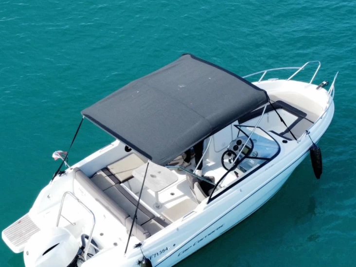Wynajem łodzi Antibes tanio Cap Camarat 6.5 BR