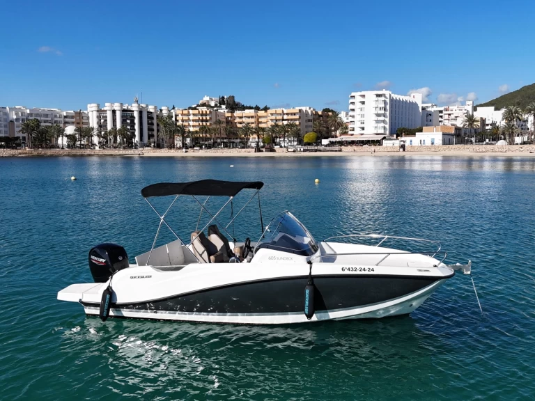 Wynajem w Antibes- Quicksilver Quicksilver 605 Sundeck na SamBoat