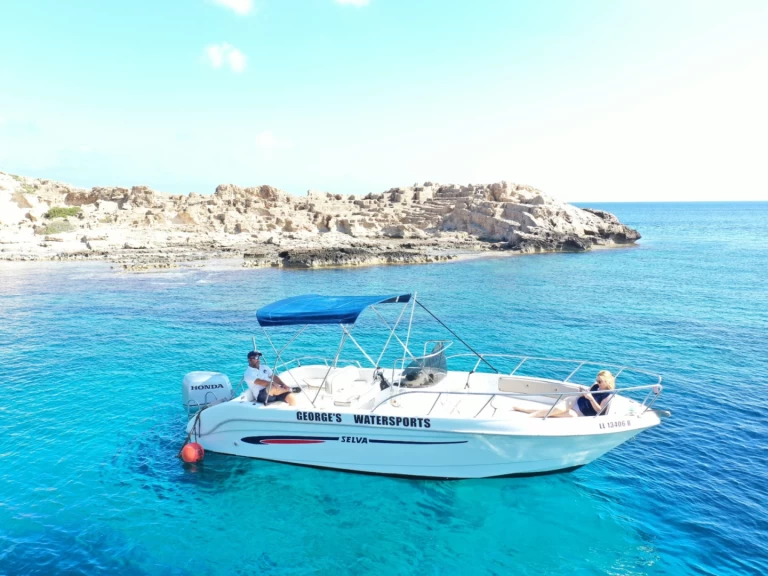 Wynajem Motorówka Selva z patentem 