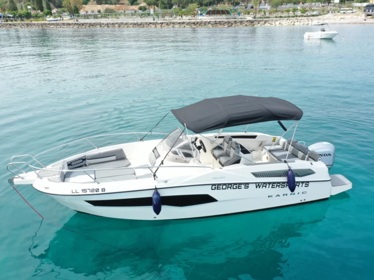 Wynajmij Karnic KARNIC 701 SL w Latchi