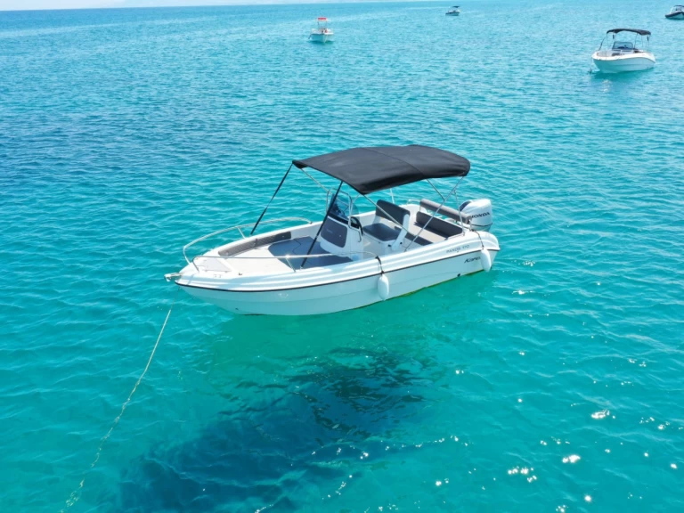 Wynajmij Motorówka z lub bez skippera Karel w Latchi