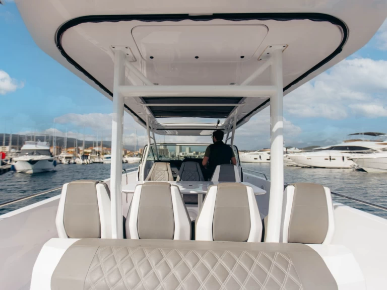 Wynajem łodzi Ajaccio tanio Axopar 37