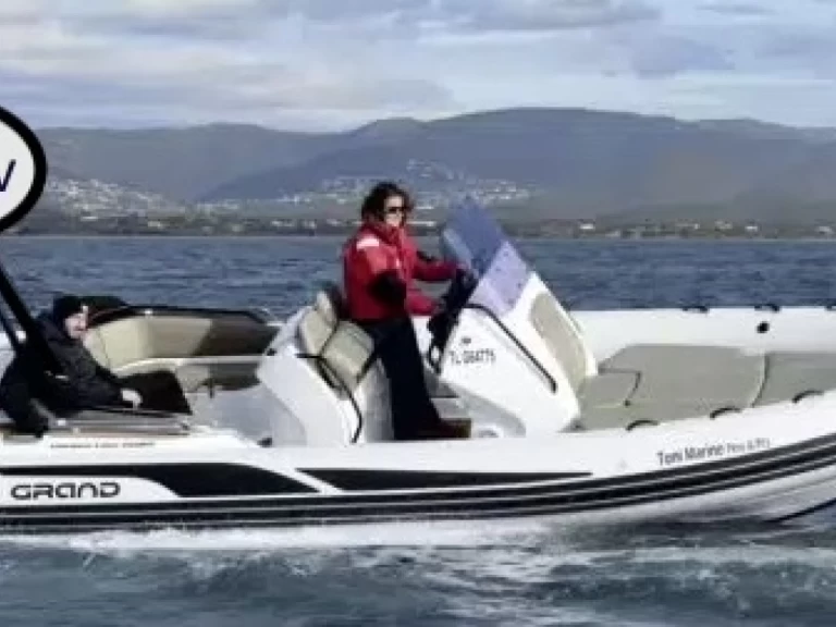 Wynajem Łódż półsztywna Grand Boats z patentem 