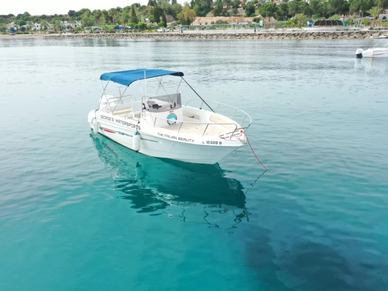 Wynajem Motorówka Selva z patentem 