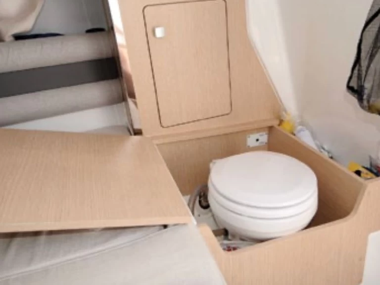 Wynajem łodzi Latchi tanio SELVA - SUN DECK CLASSIC LINE SD 7.0 CABIN