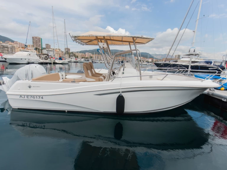 Wynajem łodzi Ajaccio tanio Cap Camarat 7.5 CC