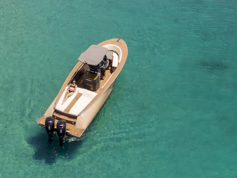 Lilybeaum Yacht Levanzo 25 między profesjonalistami a osobami prywatnymi w Marsala