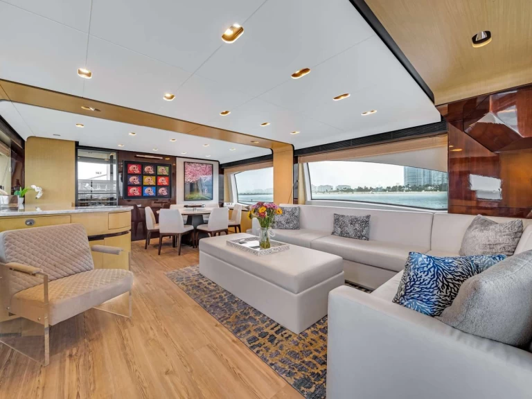 Wynajem Luksusowy jacht Azimut z patentem 