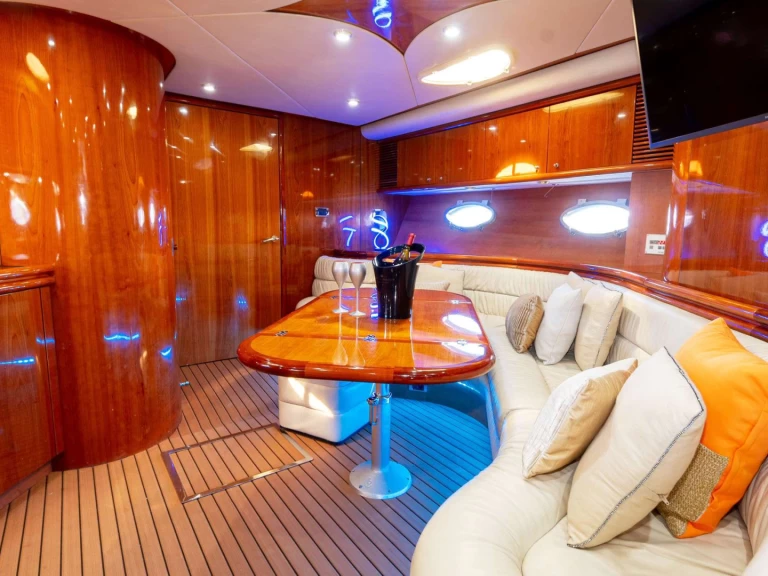 Luksusowy jacht do wynajmu w Bimini w najlepszej cenie