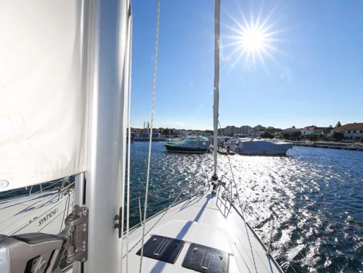 Wynajem Żaglowiec Bavaria z patentem 