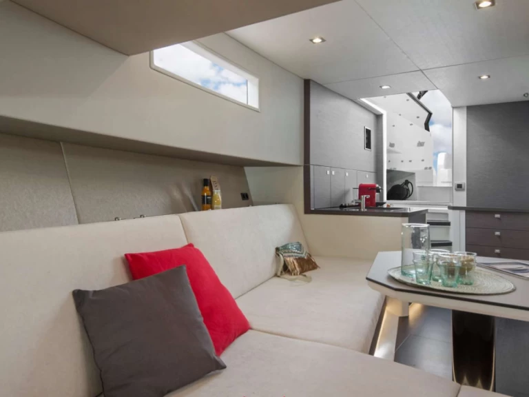 Wynajem łodzi Vanquish Placebo w Benítses na SamBoat 