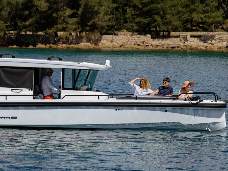 Wynajem Motorówka w Zadar - Axopar 28 cabin