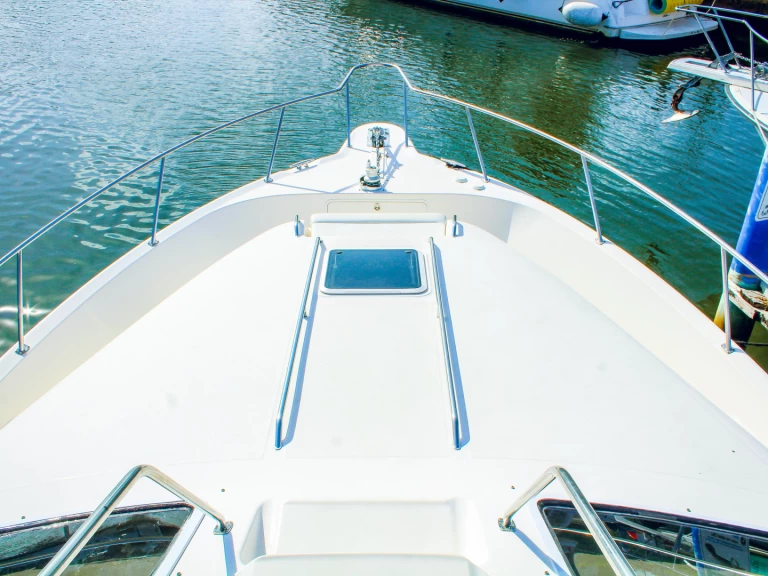 Wynajem łodzi Miami tanio 450 fly bridge 