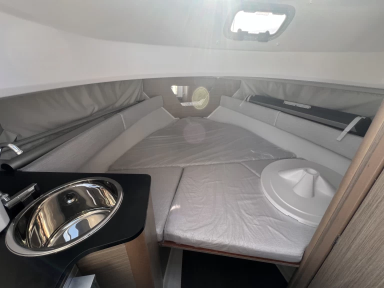 Wynajem łodzi Les Issambres tanio Cap Camarat 755 WA