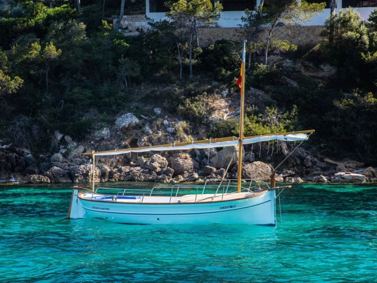 Medvolt Marine M7 między profesjonalistami a osobami prywatnymi w Club Náutico Moraira