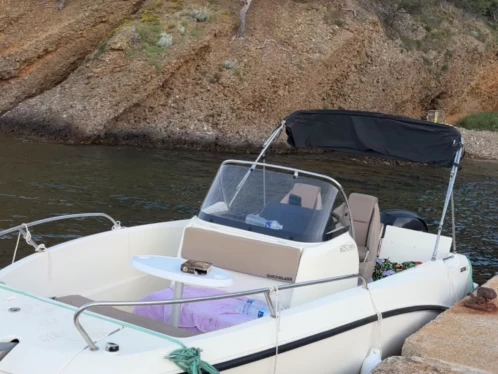 Wynajmij Quicksilver Activ 605 Open w La Ciotat
