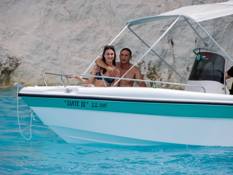 Wynajem łodzi Zakynthos tanio Blue Water 185