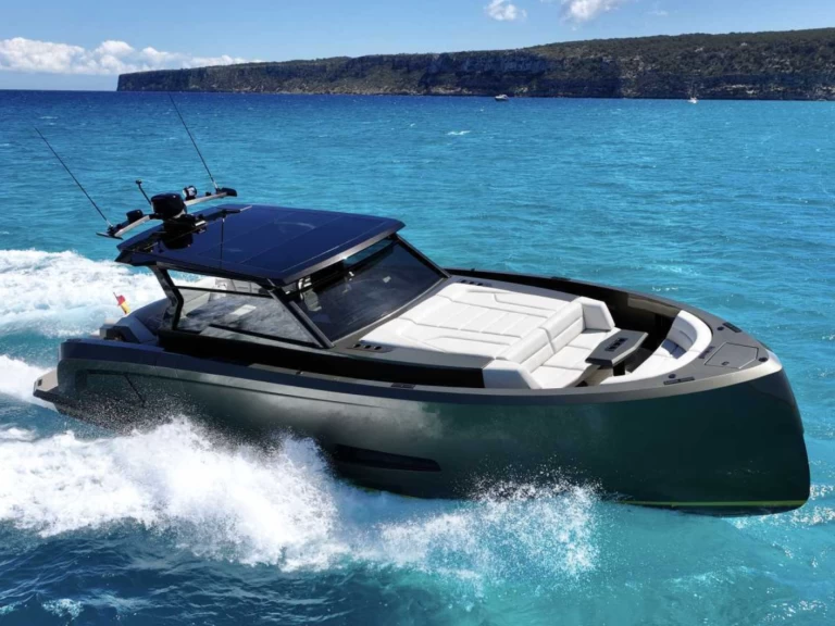 Wynajmij Vanquish VQ 45 w Ibiza Town