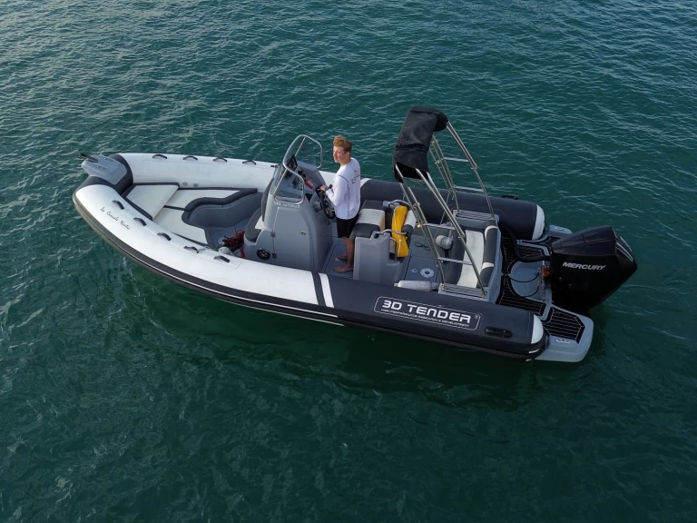 3D Tender Lux 655 między profesjonalistami a osobami prywatnymi w Saint-Malo