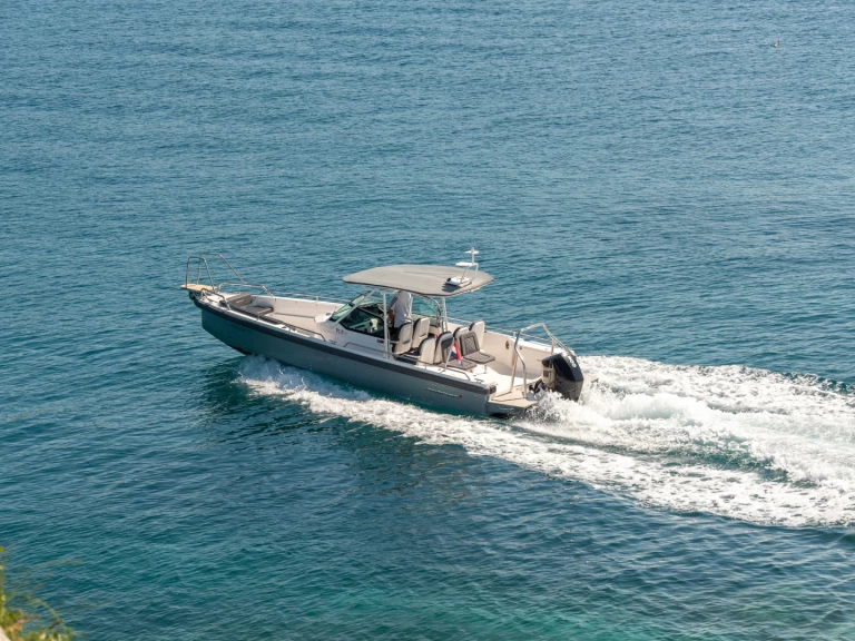 Axopar Axopar 28 T-Top między profesjonalistami a osobami prywatnymi w Trogir