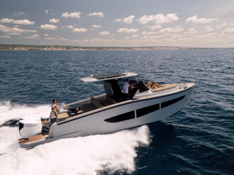 Wynajem Motorówka Lucky Wood z patentem 