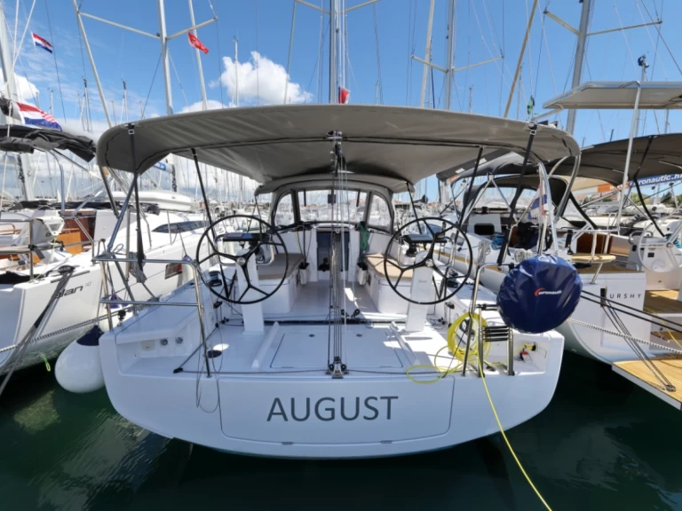 Wynajmij Żaglowiec z lub bez skippera Bénéteau w Biograd na Moru