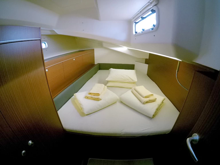 Wynajmij Żaglowiec z lub bez skippera Hanse w Sibenik