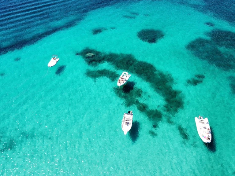 Wynajem łodzi Porto San Paolo tanio classic