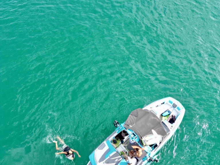 Wynajem łodzi NAUTIQUE BOAT COMPANY SUPER AIR NAUTIQUE G23 w Yvoire na SamBoat 