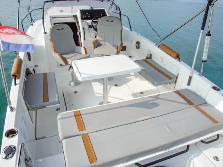 Motorówka do wynajmu w Bandol w najlepszej cenie