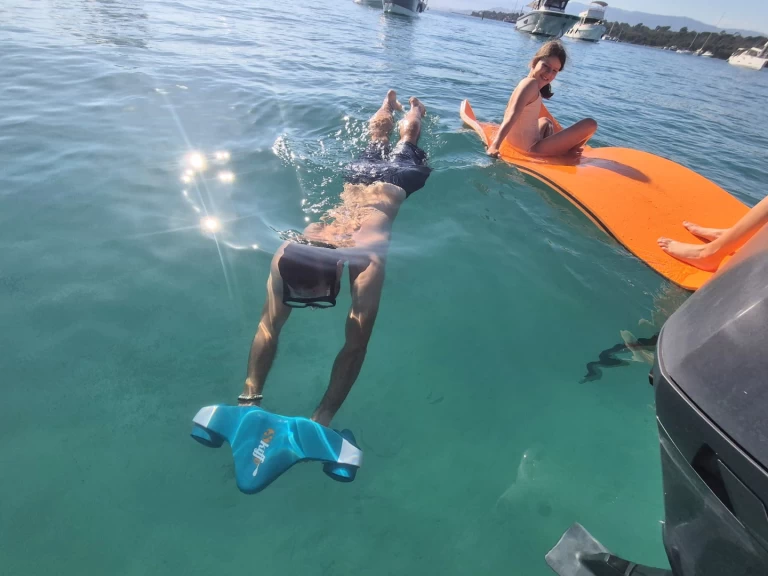 Wynajem w Vieux Port de Cannes- Bénéteau Flyer 6.6 SUNdeck na SamBoat