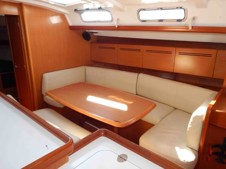 Wynajem Żaglowiec w Piraeus - Bénéteau Cyclades 50.5