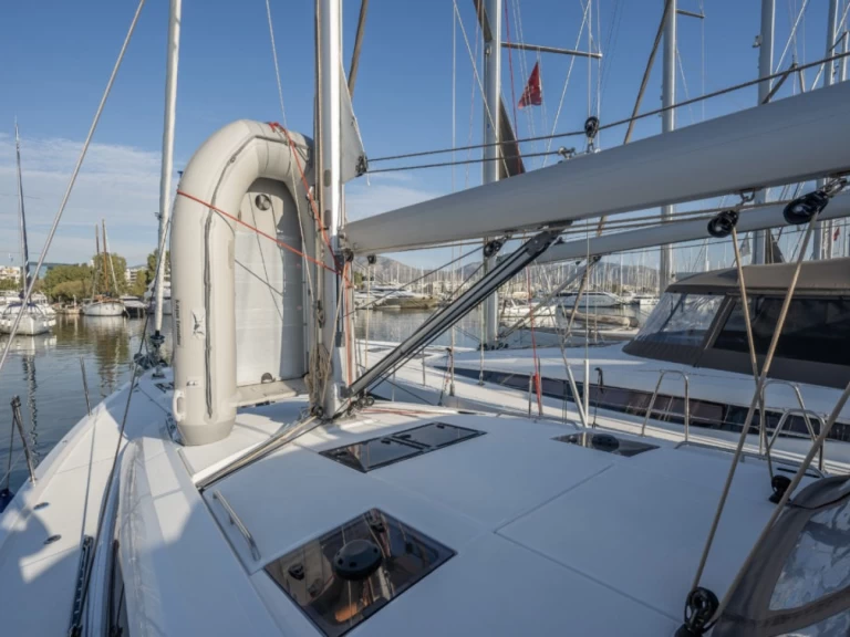Jeanneau Jeanneau 54 między profesjonalistami a osobami prywatnymi w Lavrio