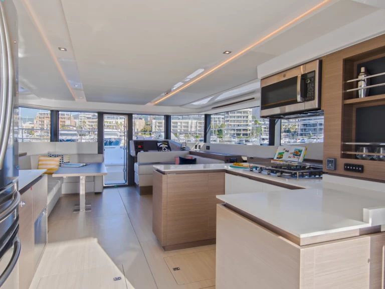 Wynajem Motorówka Leopard z patentem 