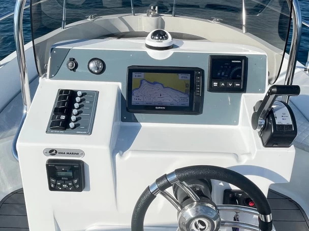 Motorówka do wynajmu w Rovinj w najlepszej cenie