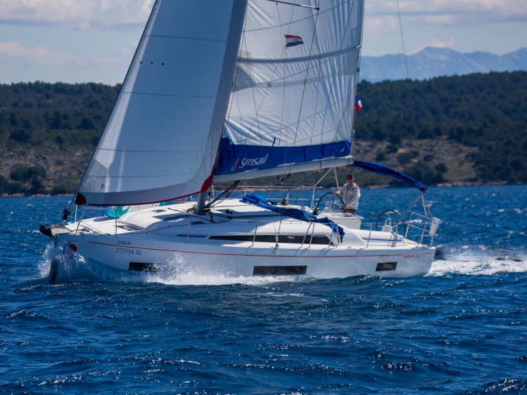 Wynajem w Marina (City)- Bénéteau Sunsail 42 na SamBoat