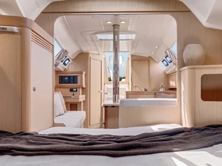 Bénéteau Oceanis 31 między profesjonalistami a osobami prywatnymi w Procida