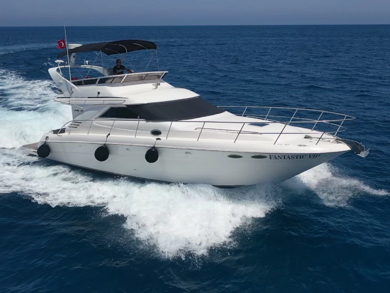 Wynajem Motorówka w Kemer - Sea Ray Sea Ray 400