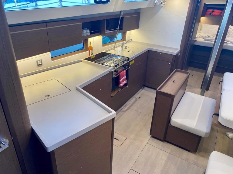 Wynajem łodzi Bénéteau Oceanis 46.1 w Lavrio na SamBoat 