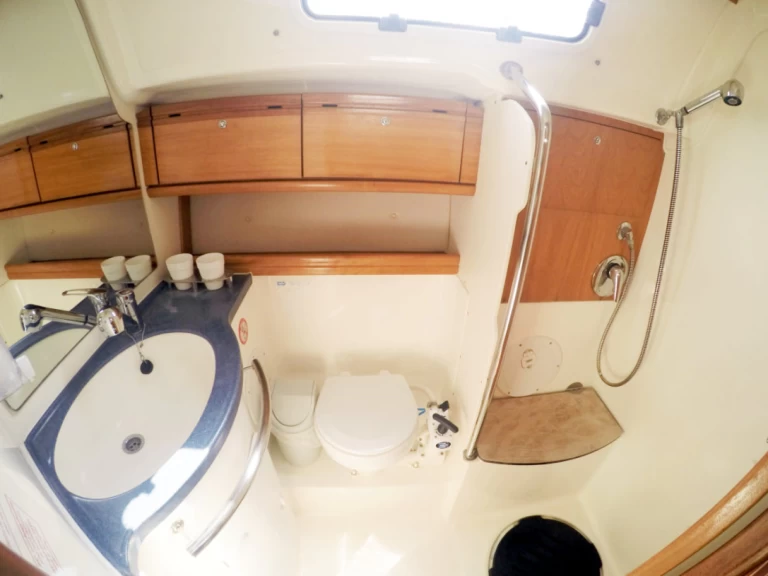 Wynajem w Lavrio- Bavaria Bavaria 42 Cruiser na SamBoat