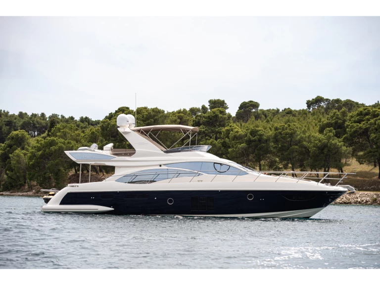Azimut Azimut 58 Fly między profesjonalistami a osobami prywatnymi w Sibenik