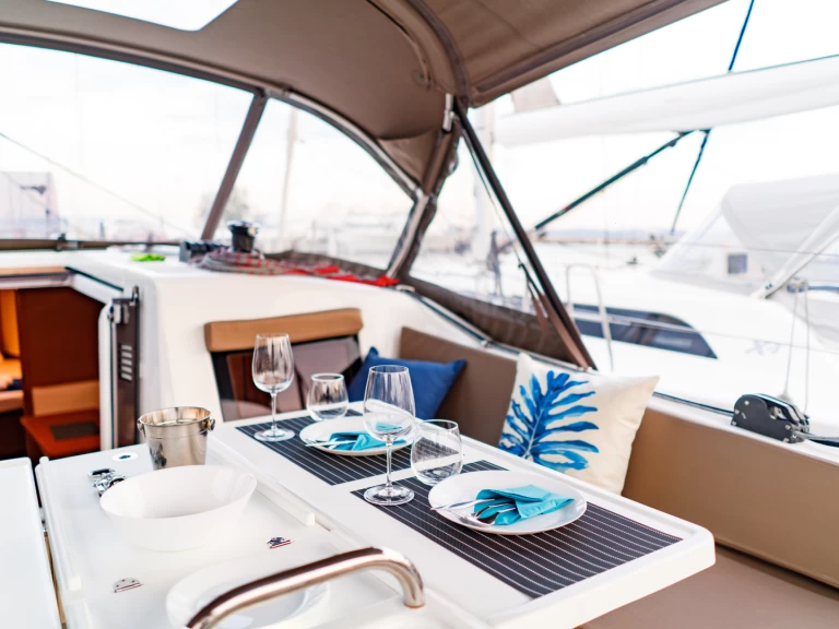 Wynajmij Żaglowiec z lub bez skippera Jeanneau w Lefkáda