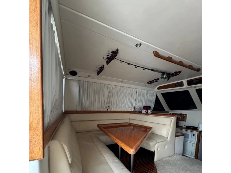 Wynajem łodzi Riviera Riviera 39 Open Flybridge w Ponta Delgada (São Pedro) na SamBoat 