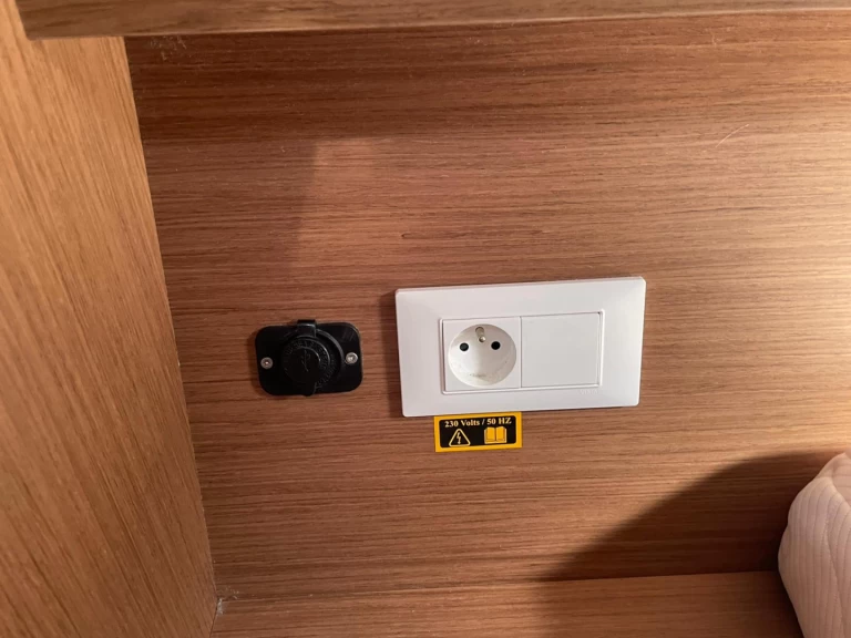 Wynajem łodzi Sukosan tanio Oceanis 41.1