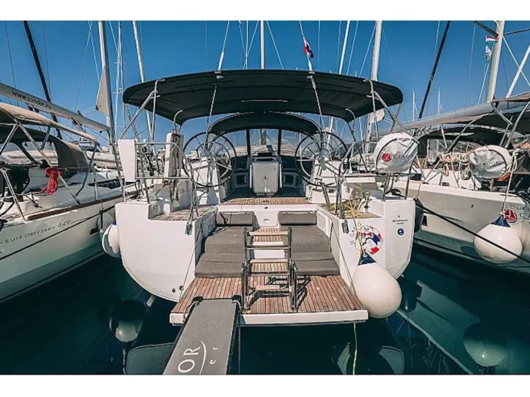 Wynajem łodzi Jeanneau Jeanneau 54 w Kastel Gomilica na SamBoat 