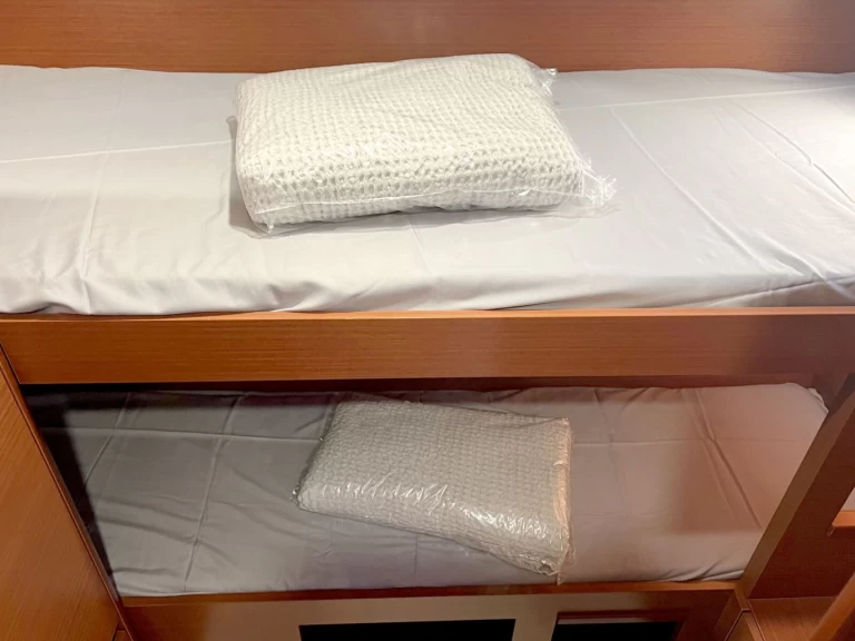 Żaglowiec do wynajmu w Lavrio w najlepszej cenie